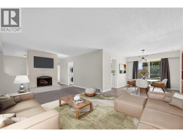 2220 Thacker Drive, West Kelowna, British Columbia V1Z1V4