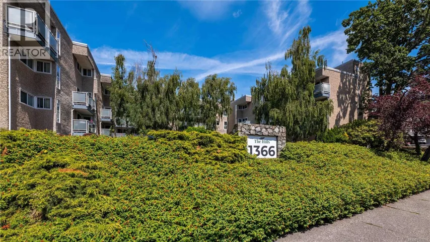 103 1366 Hillside Ave, Victoria, British Columbia V8T2B5