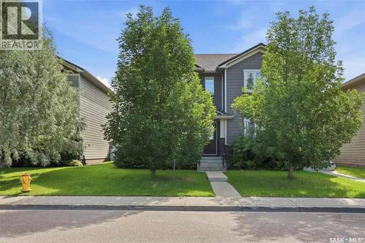 916 Stonebridge COMMON, Saskatoon, Saskatchewan S7T1C9