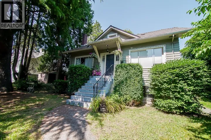 807 SANGSTER PLACE, New Westminster, British Columbia V3L4L7