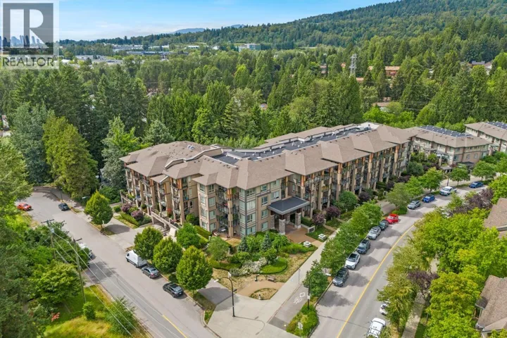319 3399 NOEL DRIVE, Burnaby, British Columbia V3J0G8