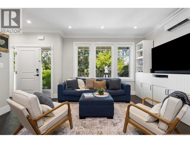 1336 E 23 AVENUE, Vancouver, British Columbia V5V1Z2