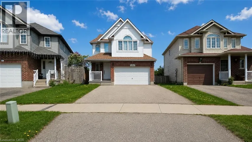 10 DOLL Court, Kitchener, Ontario N2E4H1