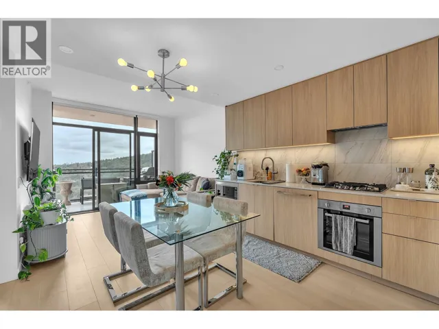 2503 626 CLAREMONT STREET, Coquitlam, British Columbia V3J0T1