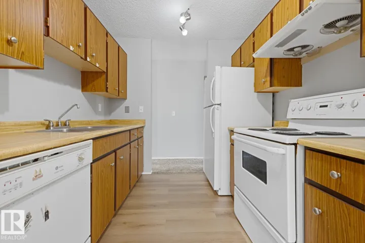 5514 93A AV NW, Edmonton, Alberta T6B2K7