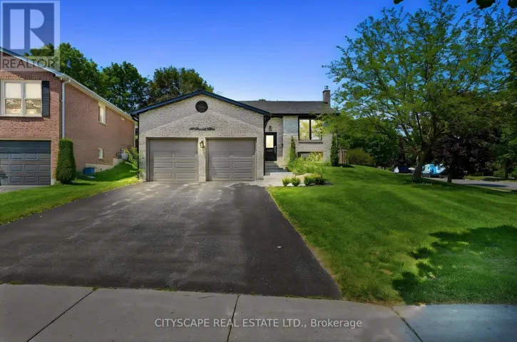 44 STONEHILL BOULEVARD, East Gwillimbury (Holland Landing), Ontario L9N1E3
