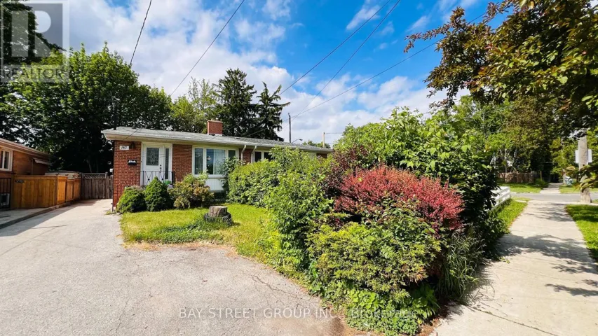 GROUND & LOWER - 147 ROYWOOD DRIVE, Toronto (Parkwoods-Donalda), Ontario M3A2E3