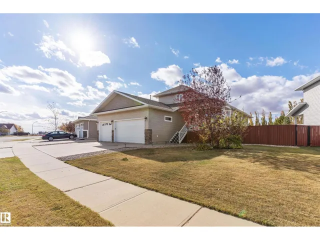 3712 69 ST, Camrose, Alberta T4V5B7