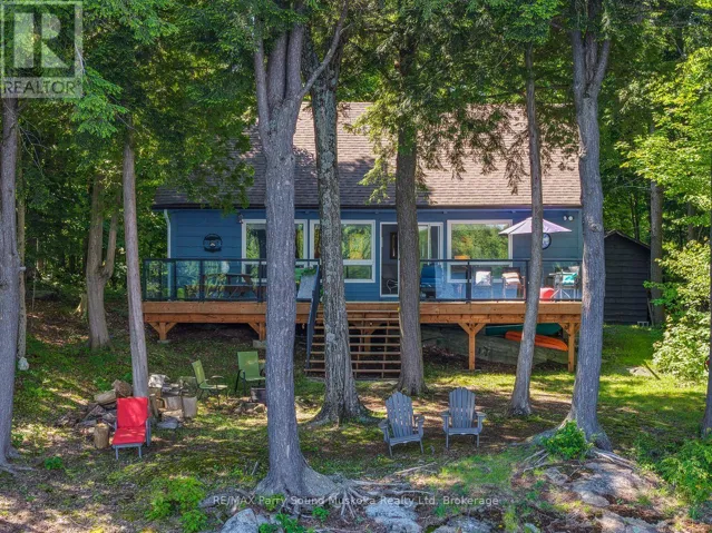 2 SOUTH POINT DRIVE, McKellar, Ontario P2A0B4