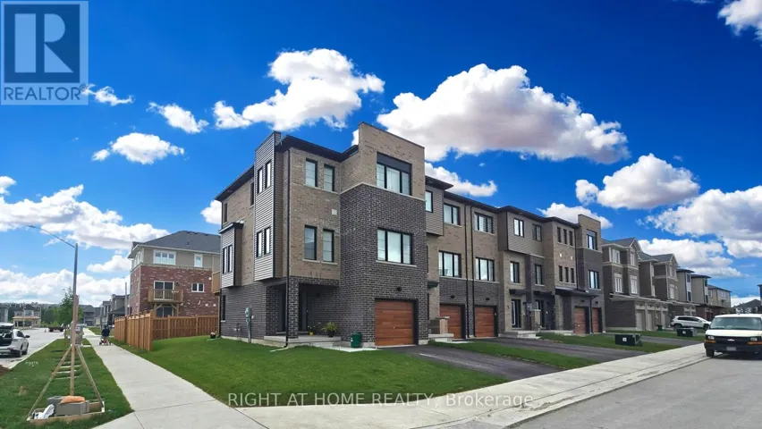 1 PUMPKIN CORNER CRESCENT, Barrie, Ontario L9J0T5
