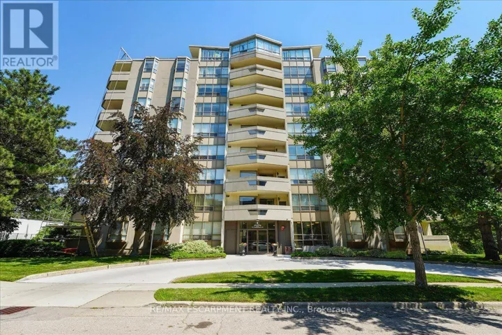 807 - 8 VILLAGE GREEN BOULEVARD, Hamilton (Stoney Creek), Ontario L8G5B8