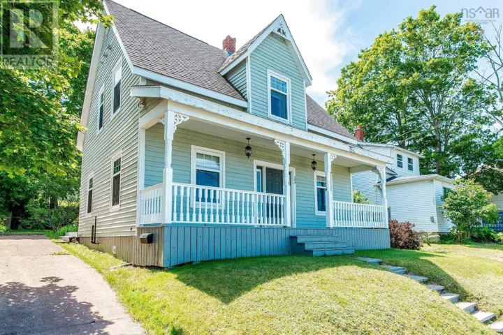 33 Beacon Street, Amherst, Nova Scotia B4H1P3