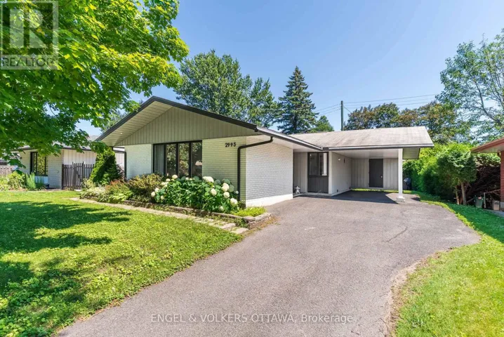 2995 COWAN CRESCENT, Ottawa, Ontario K1V8K9