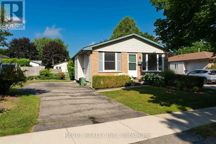 32 BRUNSWICK AVENUE, London North (North I), Ontario N6G3K8