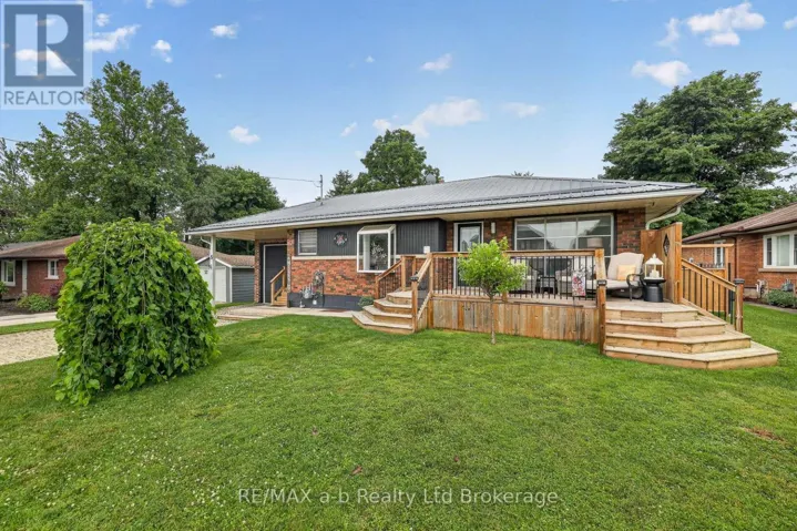 5 GEORGE STREET, Norwich (Norwich Town), Ontario N0J1P0