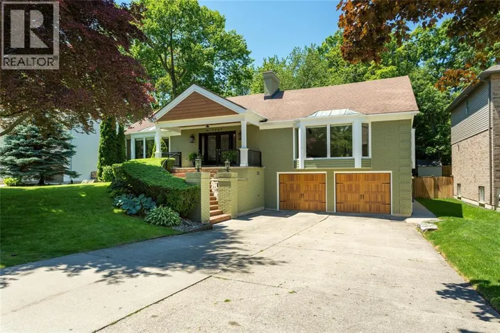 1727 MATER DRIVE, Sarnia, Ontario N7S3S4