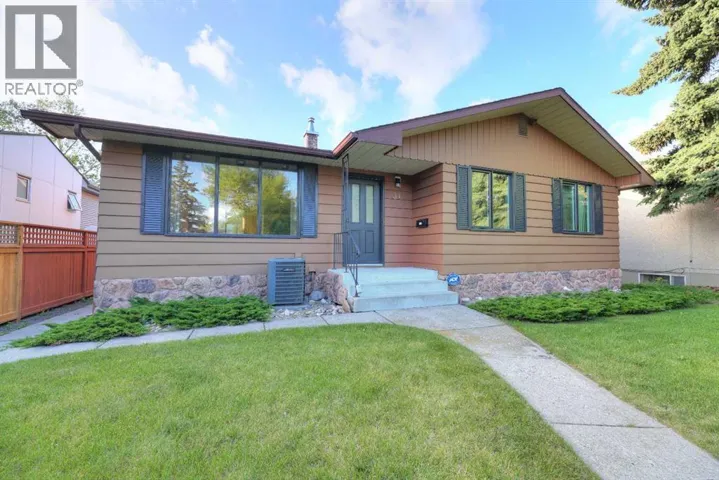 31 Rosery Drive NW, Calgary, Alberta T2K1L4