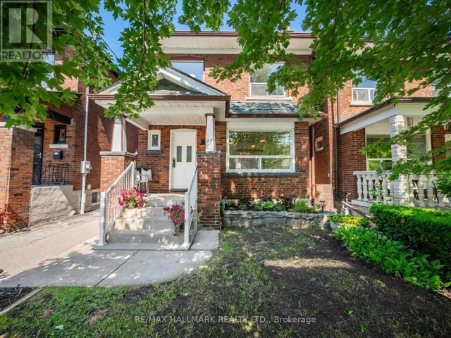 27 LESMOUNT AVENUE, Toronto (Danforth Village-East York), Ontario M4J3V5