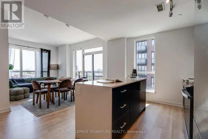 517 - 2300 ST. CLAIR AVENUE W, Toronto (Junction Area), Ontario M6N1K8