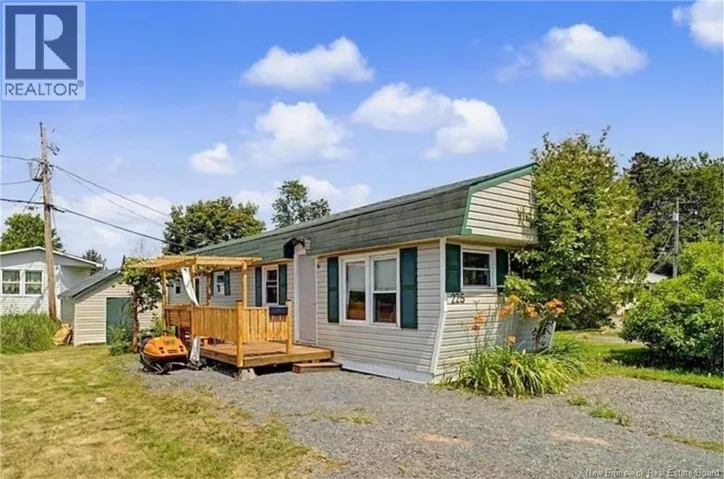 225 Driftwood Loop, Fredericton, New Brunswick E3B7P1