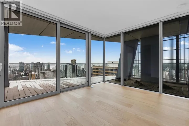 220X 1568 ALBERNI STREET, Vancouver, British Columbia V6G0E3