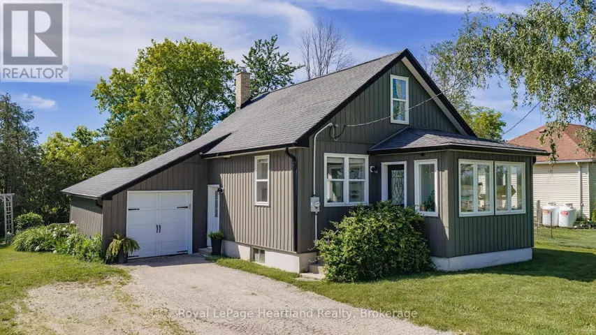 827 HIGHWAY 21, Huron-Kinloss, Ontario N2Z2X3