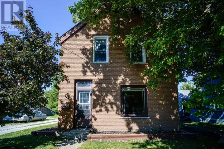 104 SPRUCE STREET, Collingwood, Ontario L9Y3G7