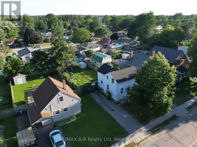 103 NORFOLK STREET, Stratford, Ontario N5A3Y7