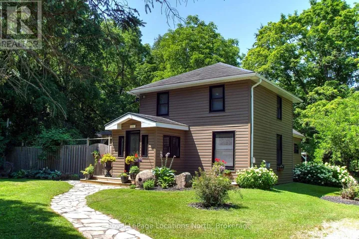 68 CENTRE STREET, Meaford, Ontario N4L1E8