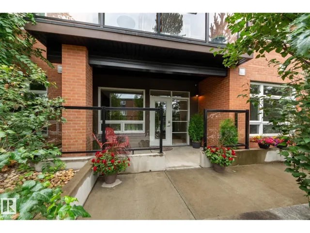 #102 10606 84 AV NW, Edmonton, Alberta T6E2H6