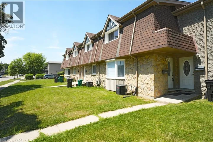 136 JANSEN Avenue, Kitchener, Ontario N2A2L7