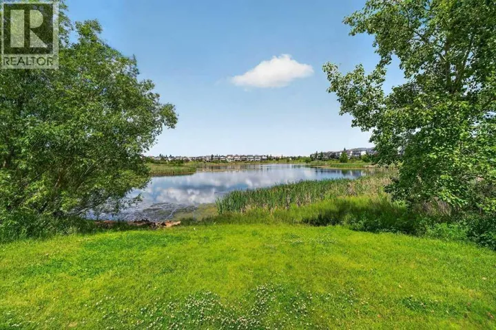232 Copperpond Circle SE, Calgary, Alberta T2Z0R3