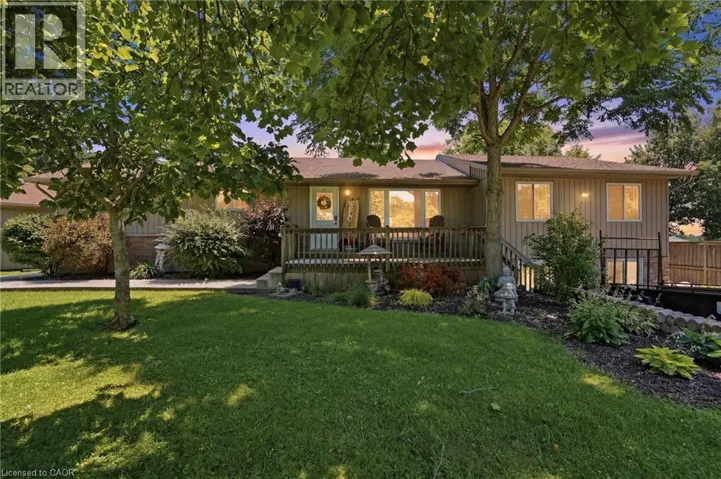 25 SAVERYN Road, Hamilton, Ontario L9B1N4