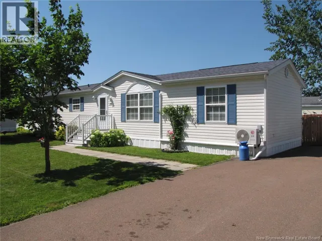 26 Aspenwood Street, Moncton, New Brunswick E1H3E8