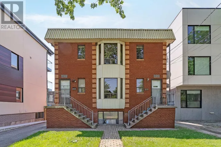 105 CAVELL AVENUE, Toronto (Mimico), Ontario M8V1P5