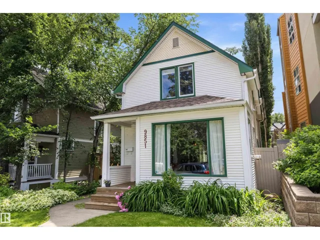 9851 86 AV NW, Edmonton, Alberta T6E2L5