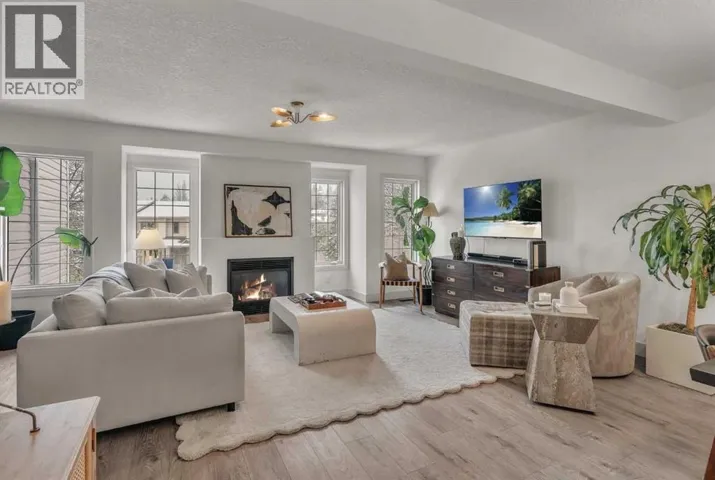 5465 Patina Drive SW, Calgary, Alberta T3H3J8
