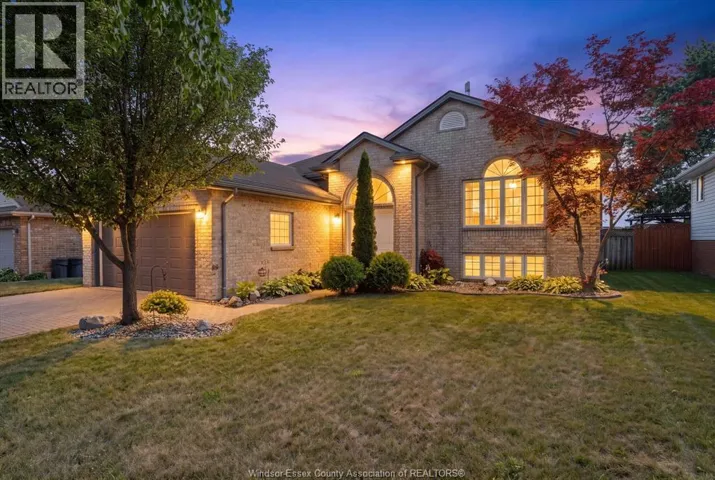 25 WILLIAM STREET, Cottam, Ontario N0R1B0