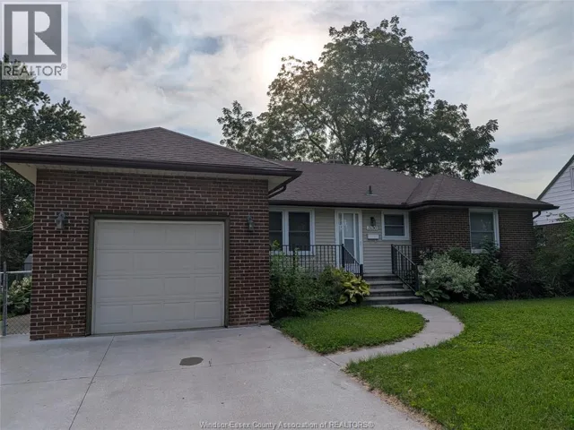 3130 ACADEMY DRIVE, Windsor, Ontario N9E2H4