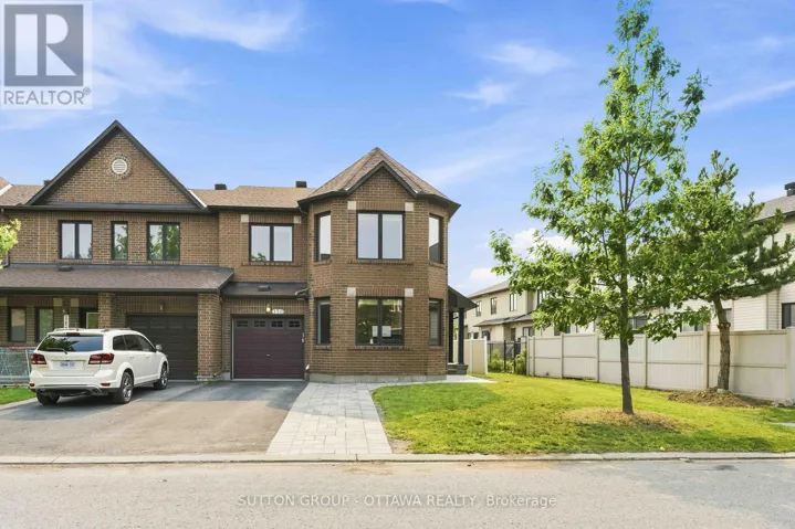 120 DUNFOREST TERRACE, Ottawa, Ontario K2J3V1