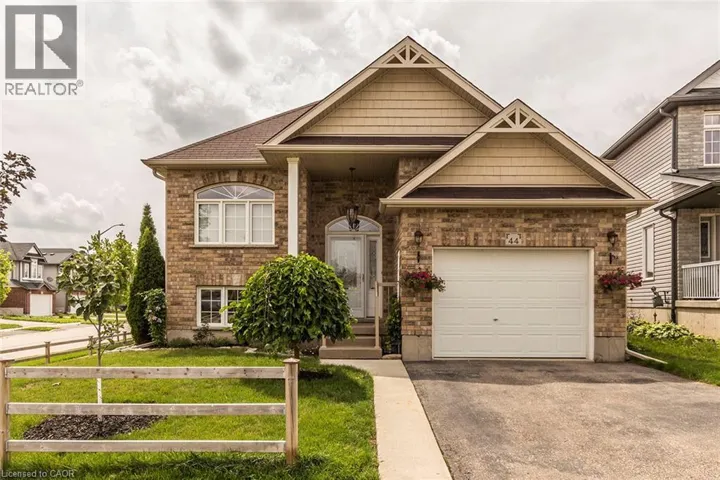 44 LEMON GRASS Street, Kitchener, Ontario N2N3R5