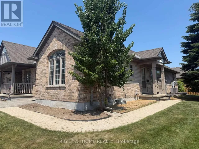 17 - 215 NORTH CENTRE ROAD, London North (North B), Ontario N5X4E3