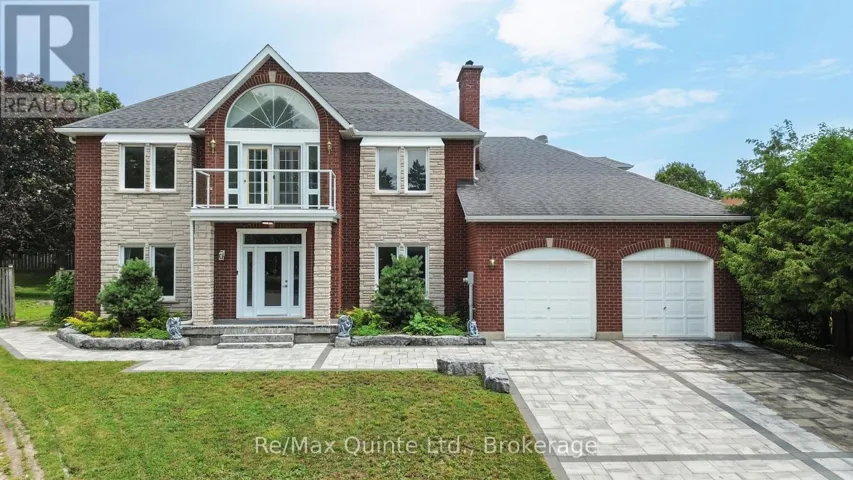 17 APPLEWOOD COURT, Quinte West (Trenton Ward), Ontario K8V6J3