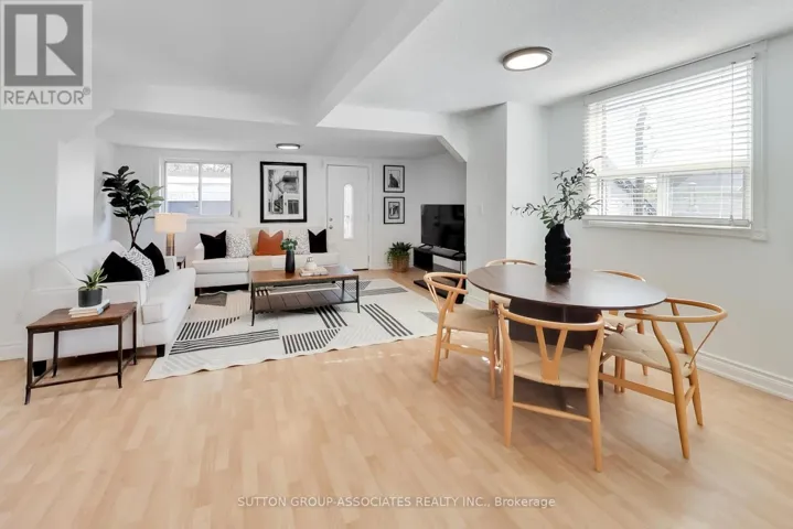 175 EARLSDALE AVENUE, Toronto (Oakwood Village), Ontario M6E1L3
