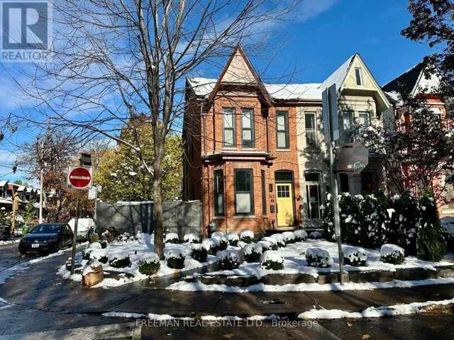2 - 50 RUSSELL STREET, Toronto (University), Ontario M5S1B7