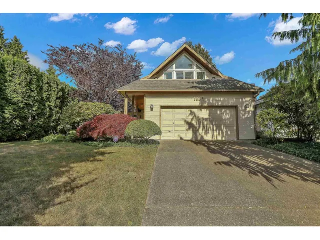1854 129 STREET, Surrey, British Columbia V4A7V2