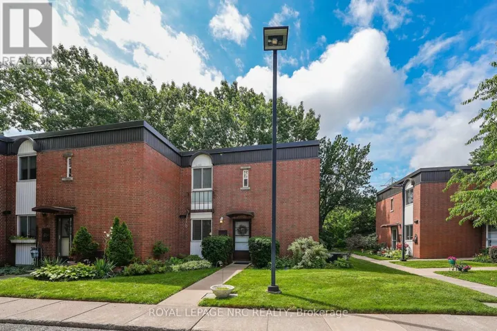 62 - 6453 COLBORNE STREET, Niagara Falls (Stamford), Ontario L2J1E7