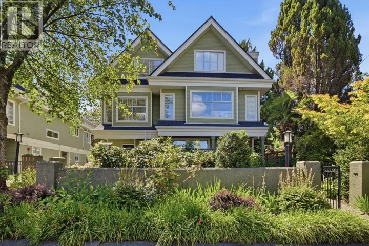 5 4149 SOPHIA STREET, Vancouver, British Columbia V5V3V4