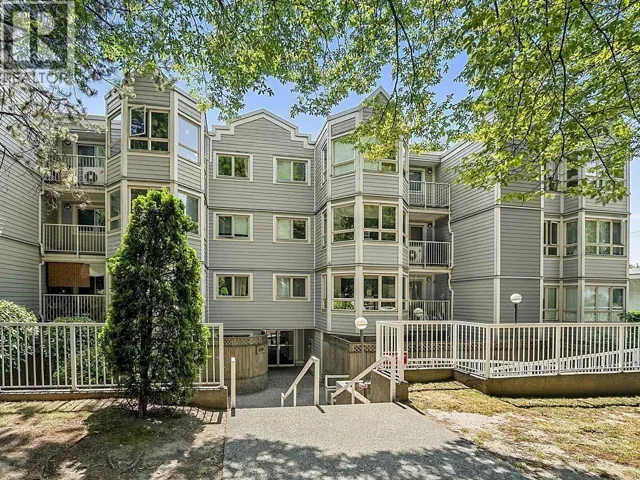 PH6 1516 E 1ST AVENUE, Vancouver, British Columbia V5N1A5