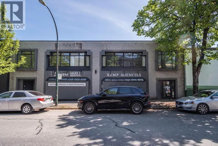 3586 COMMERCIAL STREET, Vancouver, British Columbia V5N4E9